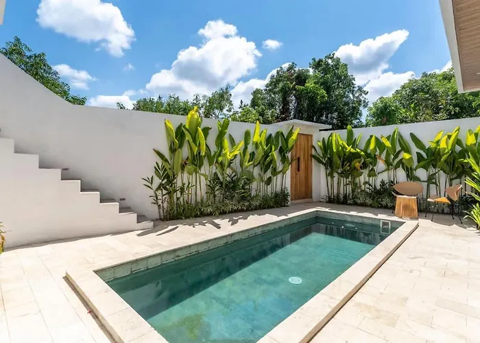 別荘 Candi - Stylish Tropical Pool ウンガサン